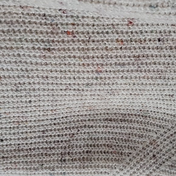 ❄️3/$25 Sprinkle Sweater - Picture 2 of 8